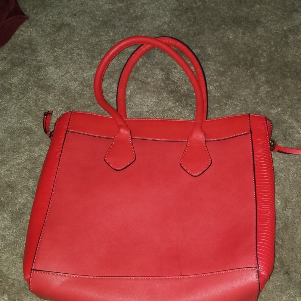 Aldo - Picture 2 of 7